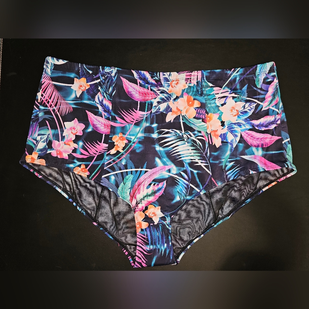 NWOT Torrid 3X Bikini Bottoms "Dreamu Tropical Strappy"